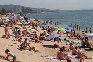 La calorada toca sostre i es bat el rècord de temperatura màxima al maig a Catalunya. ACN