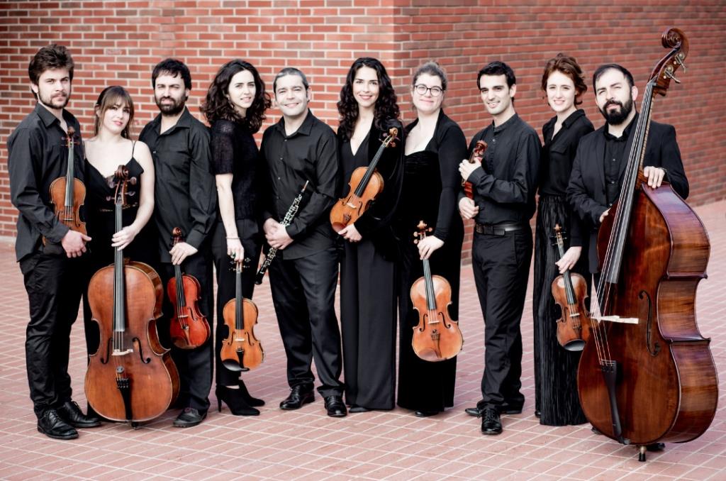 La Camerata Penedès aplega Bach i Txaikovski en un concert dirigit per la violinista Elena Rey dissabte a l’Auditori de Vilafranca. EIX