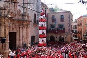 La Colla Jove Xiquets de Tarragona corona l’únic castell de 9 de la diada de Santa Teresa del Vendrell