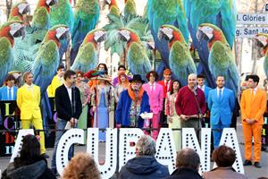 La Cubana torna al Teatre Coliseum amb l'enterrament festiu 'Adeu Arturo'. ACN