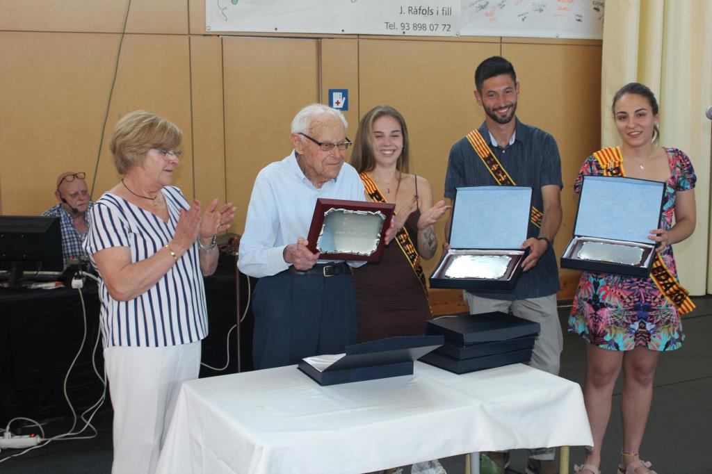 La Festa de la Gent Gran homenatja els avis més grans de Sant Martí Sarroca. Ajt Sant Martí Sarroca