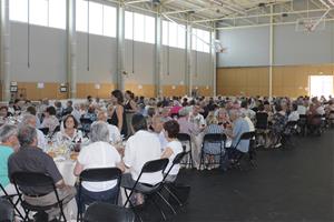 La Festa de la Gent Gran homenatja els avis més grans de Sant Martí Sarroca