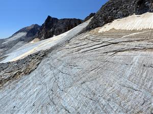 La glacera de l'Aneto retrocedeix metre i mig cada any i podria desaparèixer en menys de dues dècades. ACN