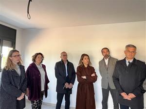 La ministra de Transports, Raquel Sánchez, visita els pisos de protecció oficial de Sitges abans del lliurament de les claus