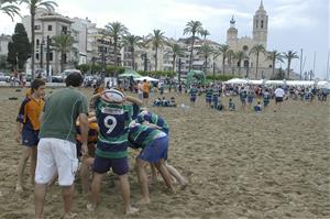 La platja de la Fragata de Sitges s’omplirà de rugby aquest cap de setmana . Ajuntament de Sitges