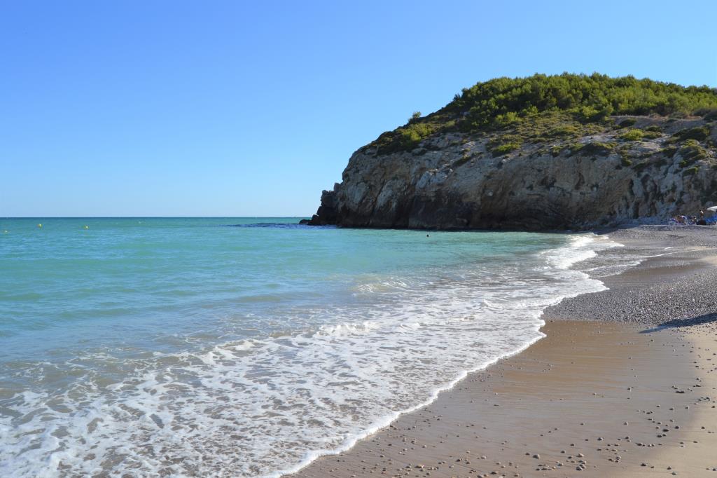 La platja de l'Home Mort de Sitges. Ajuntament de Sitges