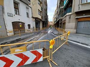 La reurbanització del carrer Banys de Vilafranca comença amb la renovació de la xarxa d’aigua i clavegueram