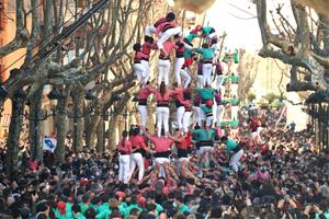 La Trobada de Colles de les Decennals de Valls reviu el fet casteller i vol ser punt de partida d'una temporada