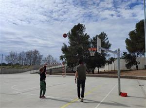 L’Ajuntament amplia els patis oberts a totes les escoles públiques de Sitges a l’estiu
