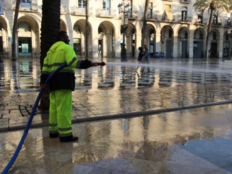 L'Ajuntament de Vilanova aplica mesures davant la declaració d'estat d'alerta per sequera hidrològica. Ajuntament de Vilanova