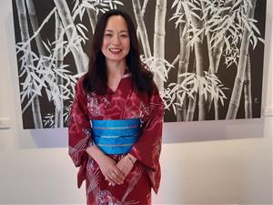 L’artista japonesa Kaoru Hirose exposa a Sitges l’art de Sumi-e, una tècnica de pintura nipona amb tinta . Ajuntament de Sitges