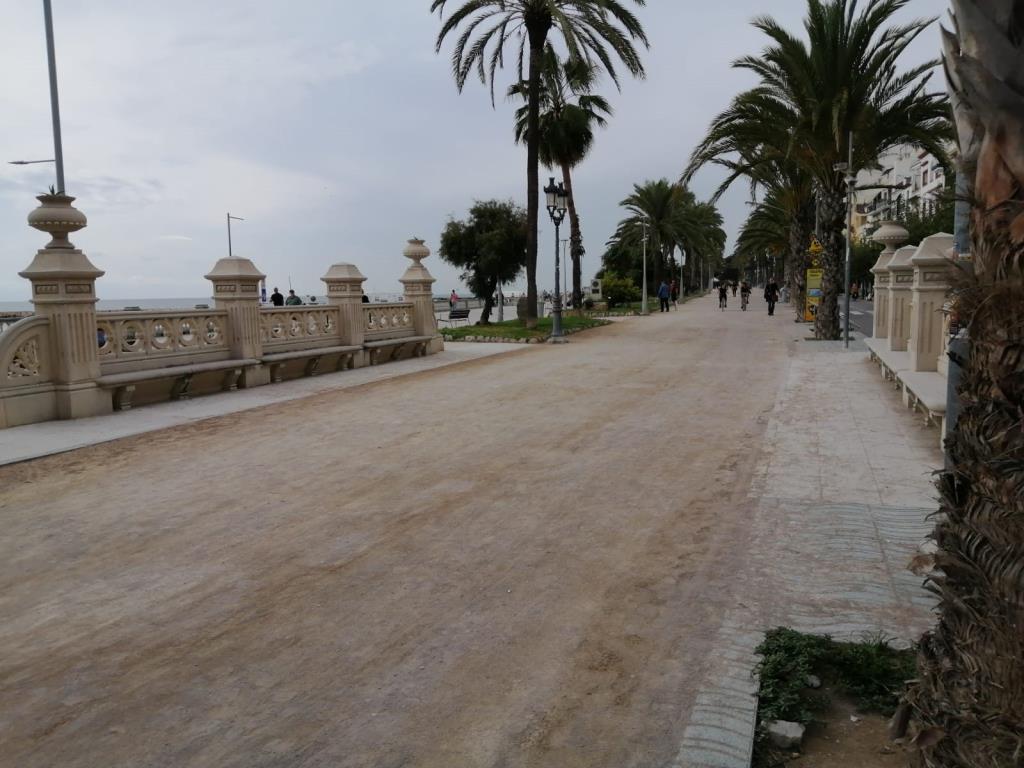 Les obres de la canonada d’aigües residuals obliga a donar pas alternatiu al passeig de Sitges. Ajuntament de Sitges