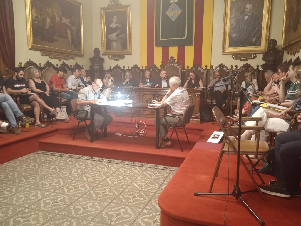 Les polítiques d'immigració i el racisme centren el debat del ple municipal de Vilafranca. Ramon Filella