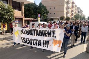 Manifestació contra el carril bici del carrer Francesc Macià. Eix