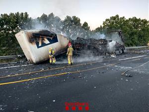 Matí de dissabte caòtic a l'AP-7 al Penedès per un accident mortal