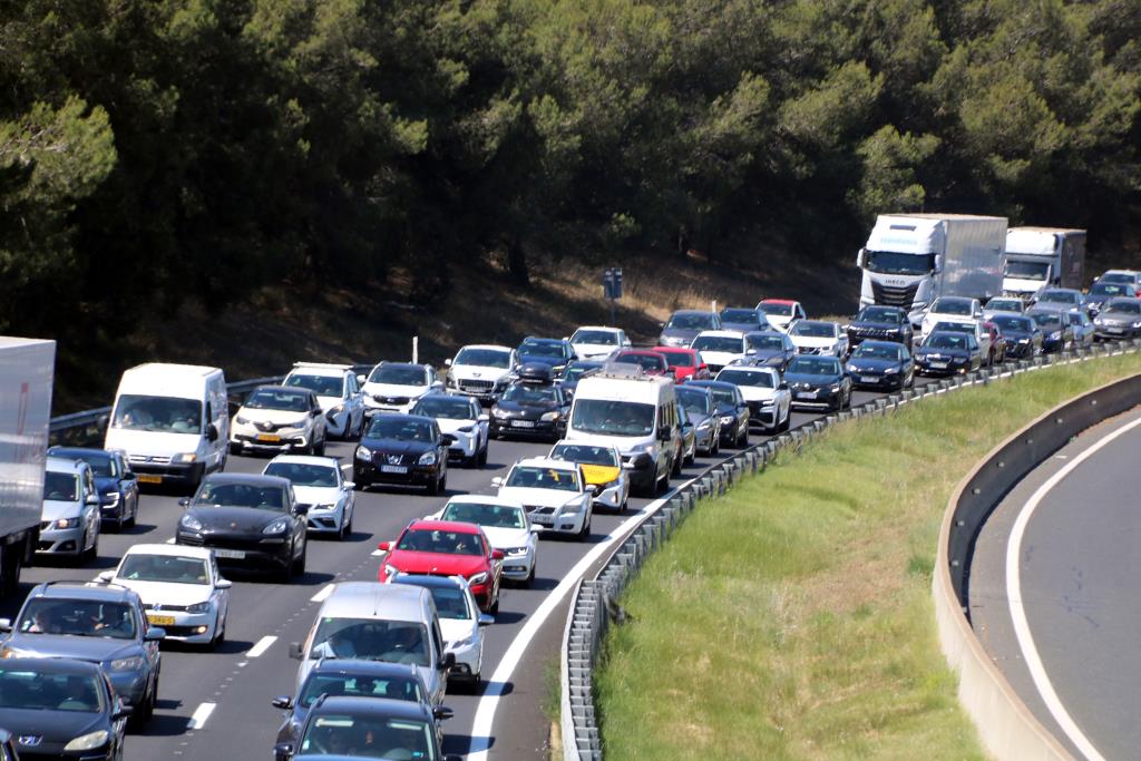 Matí de dissabte caòtic a l'AP-7 al Penedès per un accident mortal. ACN