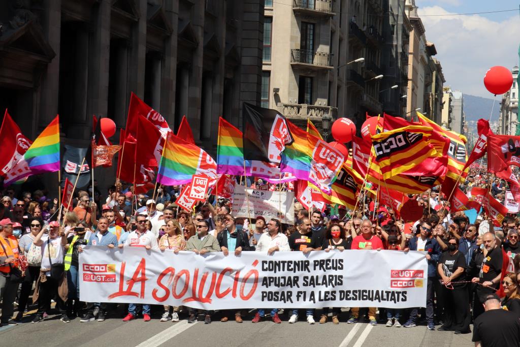 Més de 2.200 treballadors omplen la Via Laietana en el primer 1 de maig 