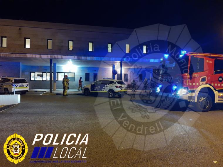 mFerit per cremades al pit i al coll un pacient de l'hospital del Vendrell per un incendi en la seva habitació. Policia local del Vendrel