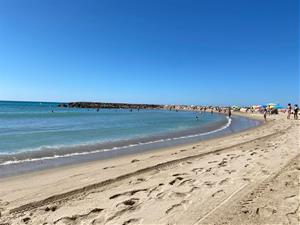 Mor un home atropellat per una barca mentre es banyava a la platja de Cubelles. Ajuntament de Cubelles