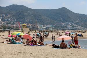 Mor un home de 74 anys mentre es banyava a la platja de Terramar de Sitges. ACN