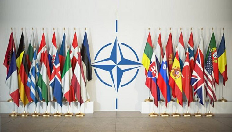 OTAN. Eix