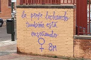 PIntada dia de la dona. Eix