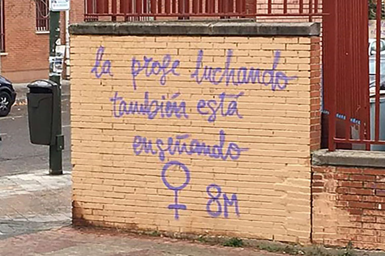 PIntada dia de la dona. Eix