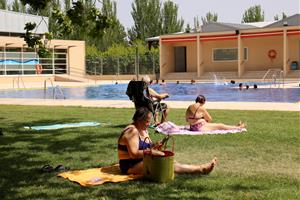 Piscina gratuïta per als col·lectius vulnerables a Vilanova del Camí per l'onada de calor