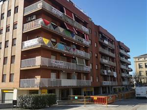 Protesta del veïnat de la plaça del Mercat de Vilanova contra les noves zones de càrrega i descàrrega. Jordi Lleó