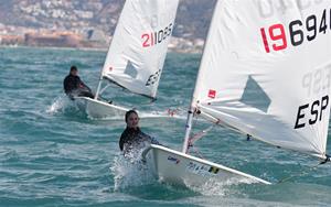 Regata Tanit organitzada pel Club Nàutic Vilanova . Eix