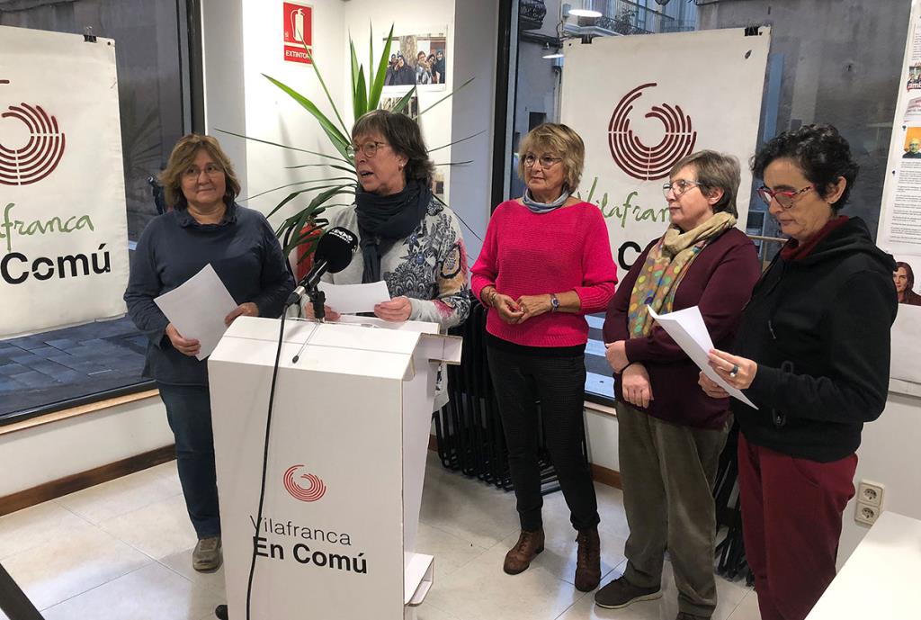 Roda de premsa de Vilafranca en Comú sobre el pressupost municipal. Eix