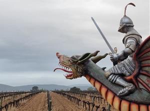 S'estrena el drac Espurna de Calafell amb una caminada de 26 quilòmetres. Dolors Sans