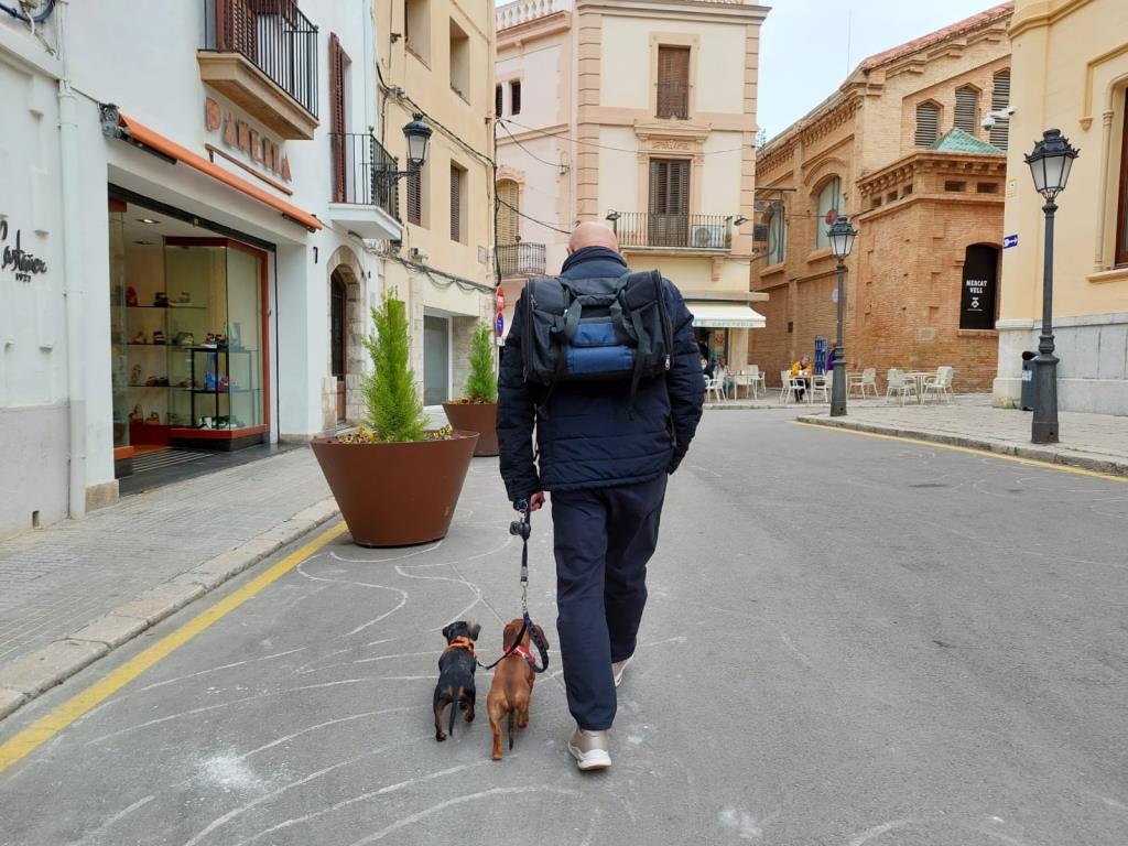 Sitges començarà a sancionar a l'abril l’abandonament d’excrements de gossos al carrer. Ajuntament de Sitges