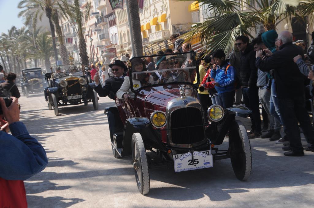 Sitges es converteix en un museu viu de clàssics del motor, aquest diumenge amb el Ral·li. Ajuntament de Sitges