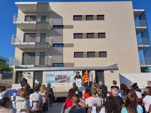 Sitges fa entrega de les claus a les famílies de ‘Marinada’: els primers 43 habitatges de protecció oficial del municipi. Ajuntament de Sitges