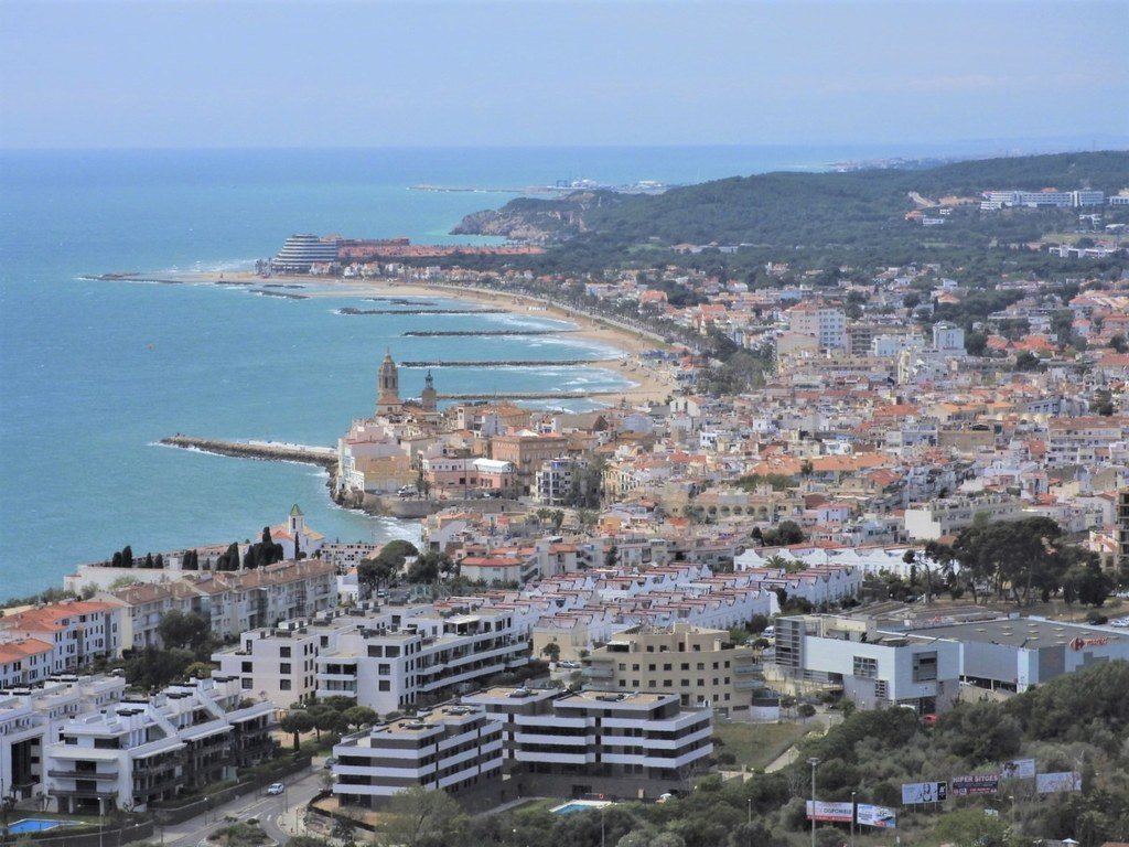 Sitges habilita un tràmit online específic per a l’adaptació a la nova ordenança dels habitatges d’ús turístic . Ajuntament de Sitges