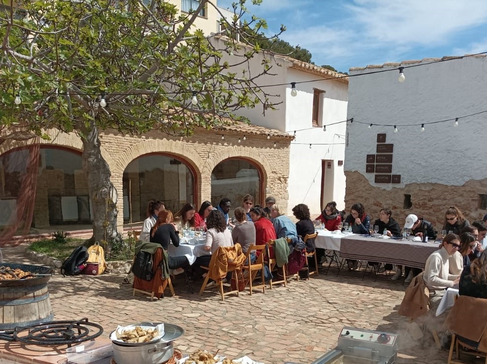 Sitges rep més de 100 estudiants de la Universitat de Ciències Gastronòmiques d’Itàlia. Ajuntament de Sitges