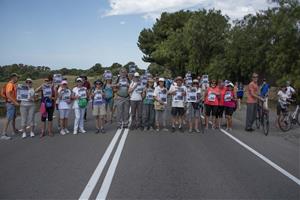 S'obre la via verda entre Vilanova i Cubelles amb un pas de vianants per creuar la carretera