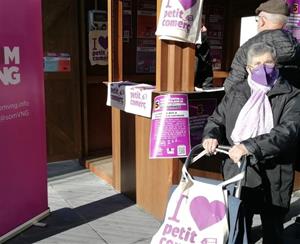 SOM VNG surt al carrer contra l’obertura comercial els diumenges a Vilanova. SOM VNG 