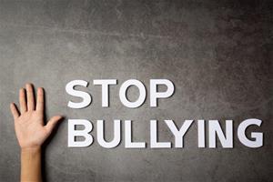 Stop bullying. Eix