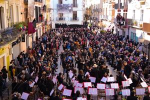 Tret de sortida emotiu i multitudinari del carnaval de Vilanova. Ajuntament de Vilanova