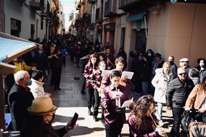 Tret de sortida emotiu i multitudinari del carnaval de Vilanova