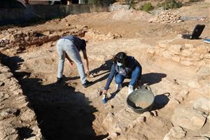 Troben per primer cop al Penedès restes 'in situ' d'un celler d'època ibèrica. ACN