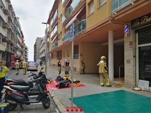 Un ferit lleu en l'incendi d'una cuina a Calafell. Bombers