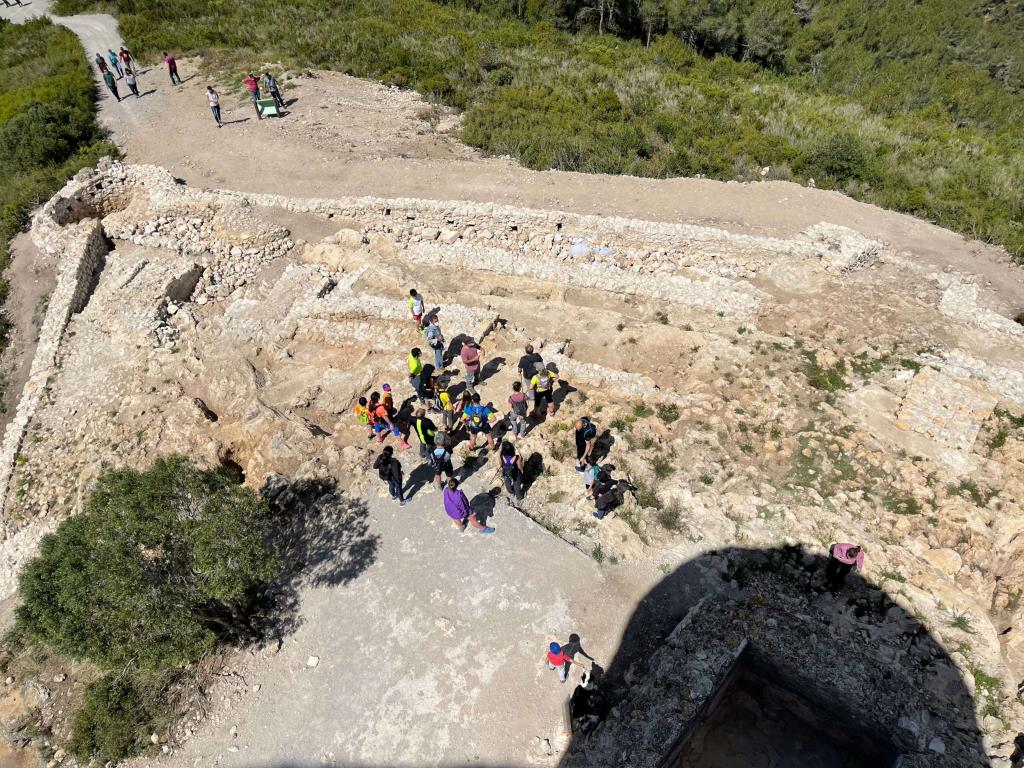 Una excavació situa en l'Època Antiga les primeres ocupacions del Castellot de Castellví de la Marca. ACN