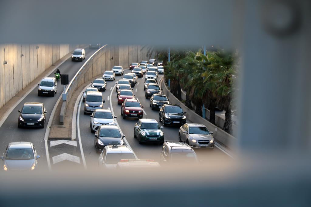 Uns 370.000 vehicles sortiran de l'àrea metropolitana de Barcelona en la segona fase de Setmana Santa. ACN