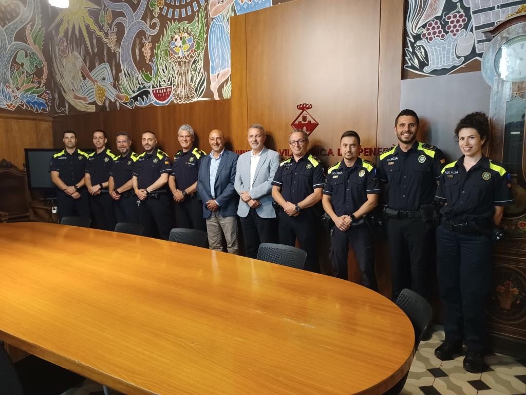 Vilafranca incorpora tres nous agents a la plantilla de la policia local. Ajuntament de Vilafranca