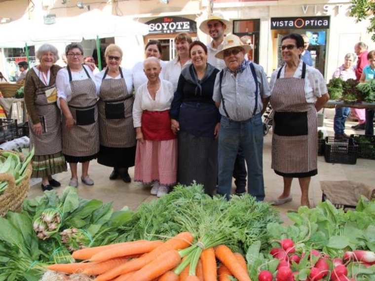 Vilanova i la Geltrú celebra el Mercat Noucentista aquest diumenge a la plaça de les Cols i espais com Can Papiol. Ajuntament de Vilanova