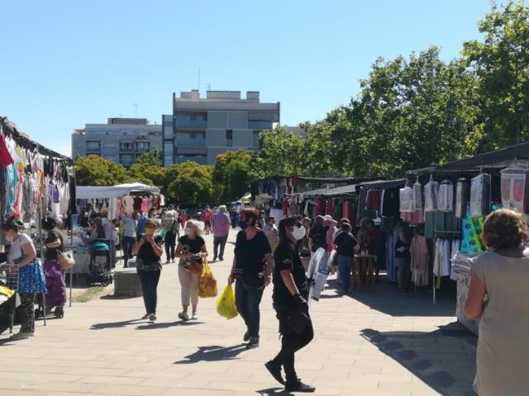 Vilanova mantindrà el mercadal dels dissabtes al parc de Baix-a-mar. Ajuntament de Vilanova