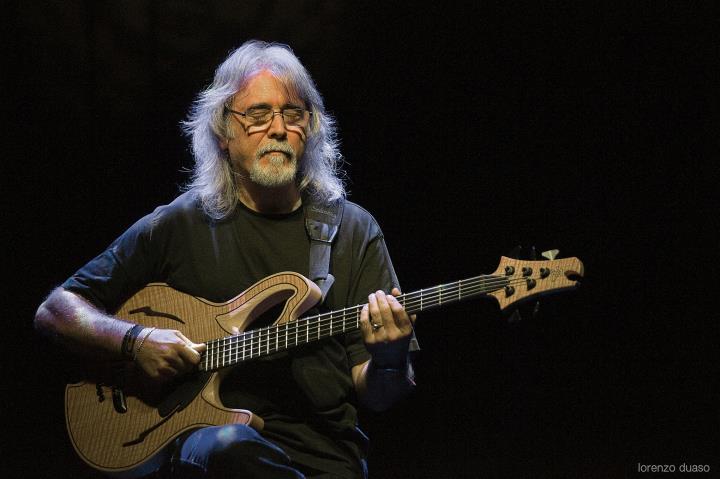 Carles Benavent Trio